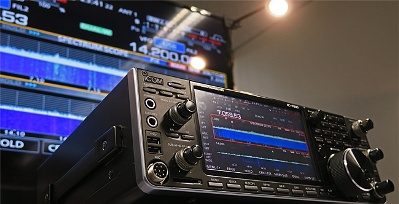 IC-7610 HF/50 MHz SDR Transceiver Previewed at Icom Radio Festival