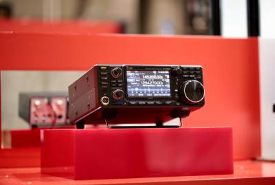 Icom IC-9700 VHF/UHF/1.2GHz Prototype transceiver Shown at Tokyo Hamfair